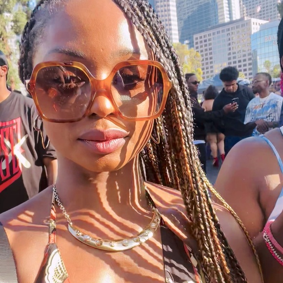 Meet your Posher, Kalysha - Picture 1 of 1